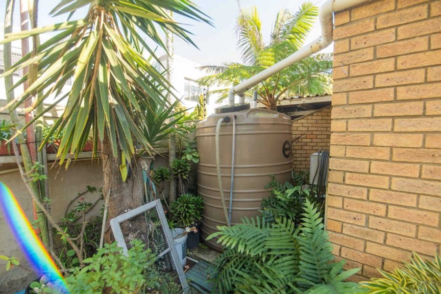 6 Bedroom Property for Sale in Bluewater Bay Eastern Cape